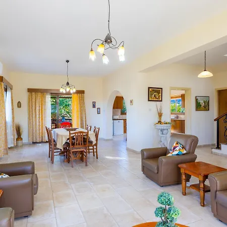 Villa Natasha Péjia